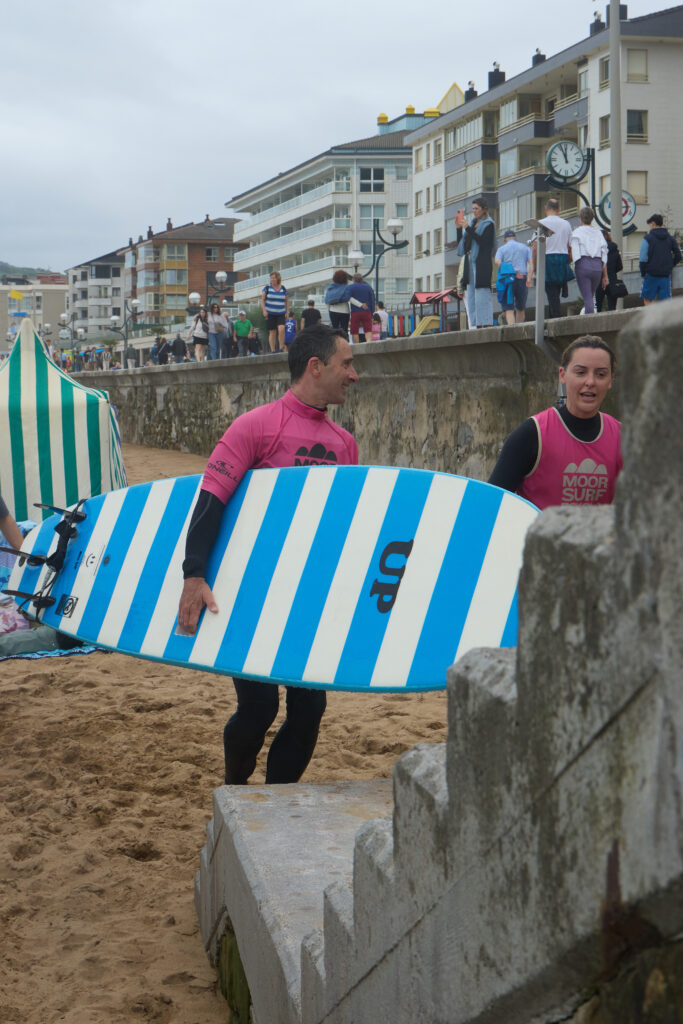 haciendo surf